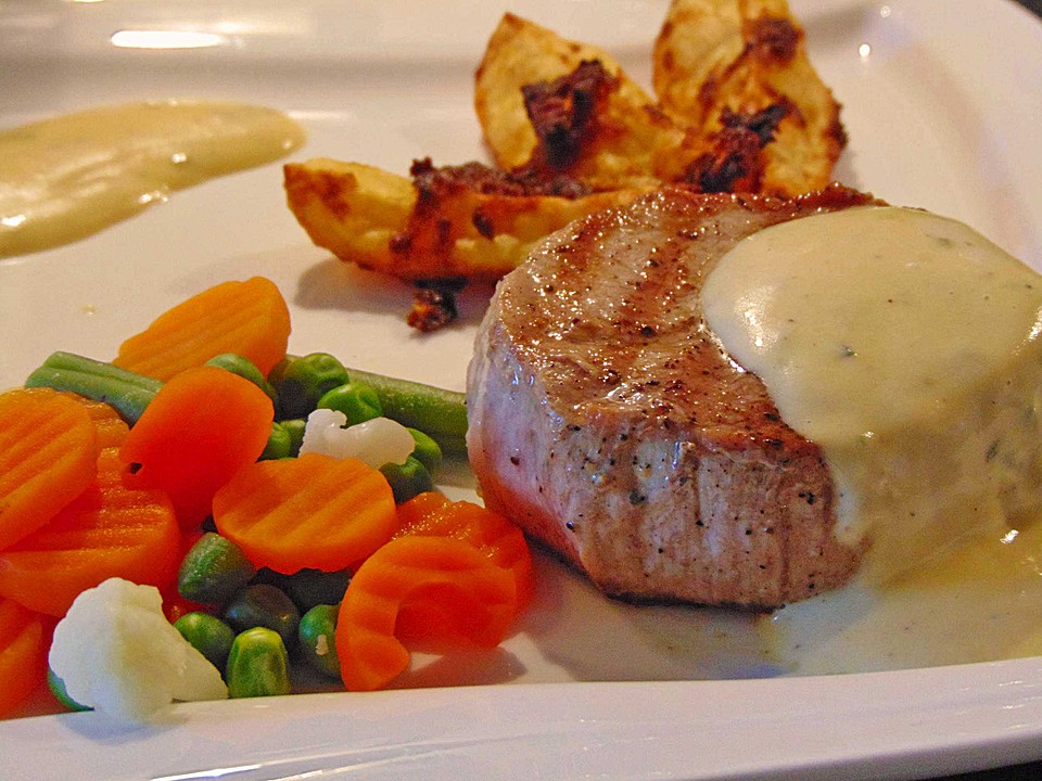 Gefüllte Kalbsmedaillons mit Palmaschinken und Salbei.